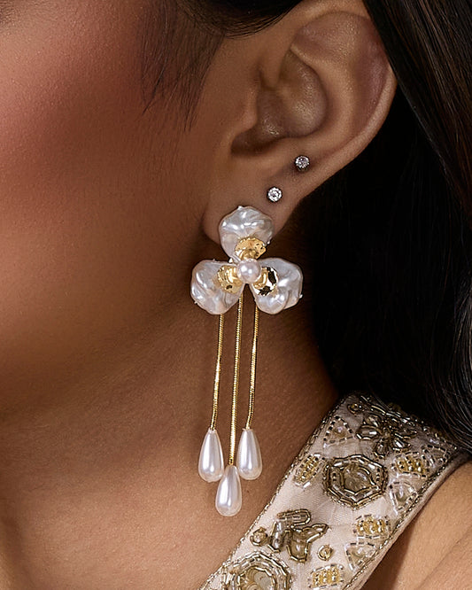 Ivory blooms earrings