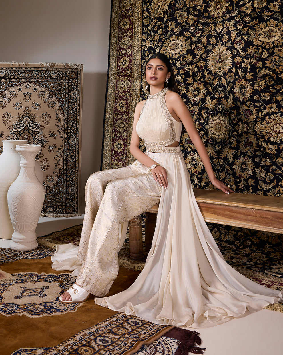 Mahveen Ivory – Qunic